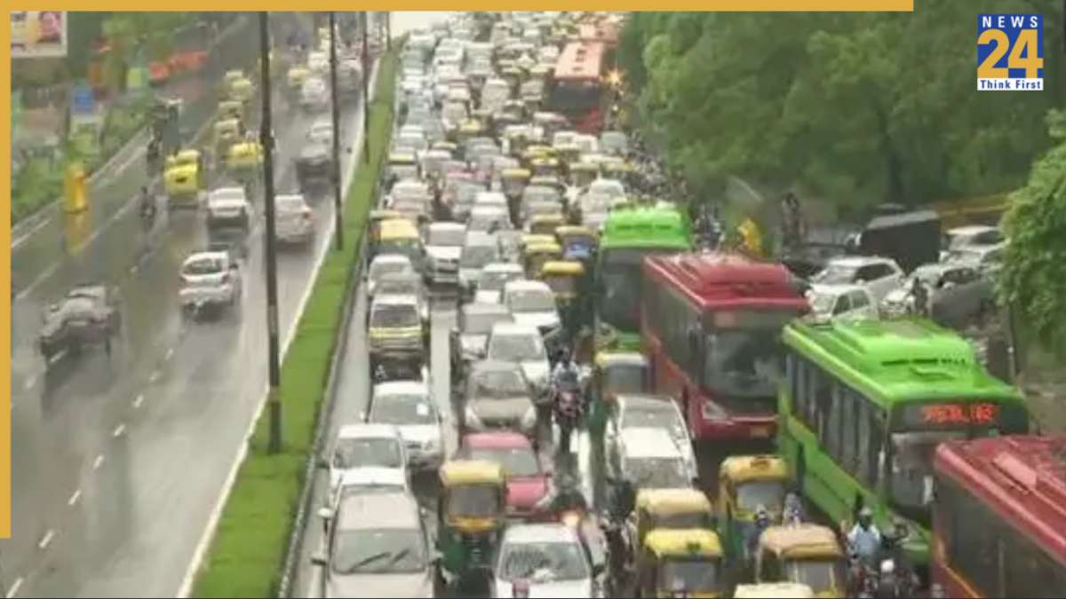 Delhi Traffic Alert! Major Disruptions In Central District On Sept 3 Due To Processions - Check Affected Routes