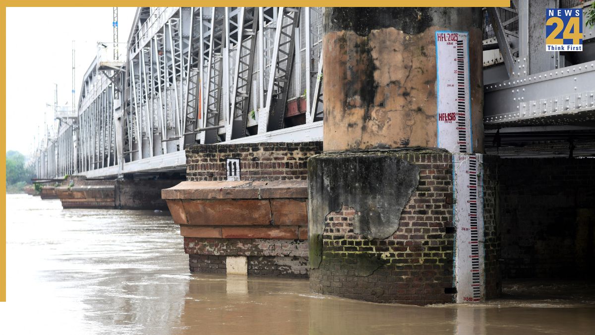 Delhi: Loha Pul To Be Closed From 5 PM On September 2 Due To Rising Yamuna Levels Delhi: Loha Pul To Be Closed From 5 PM On September 2 Due To Rising Yamuna Levels