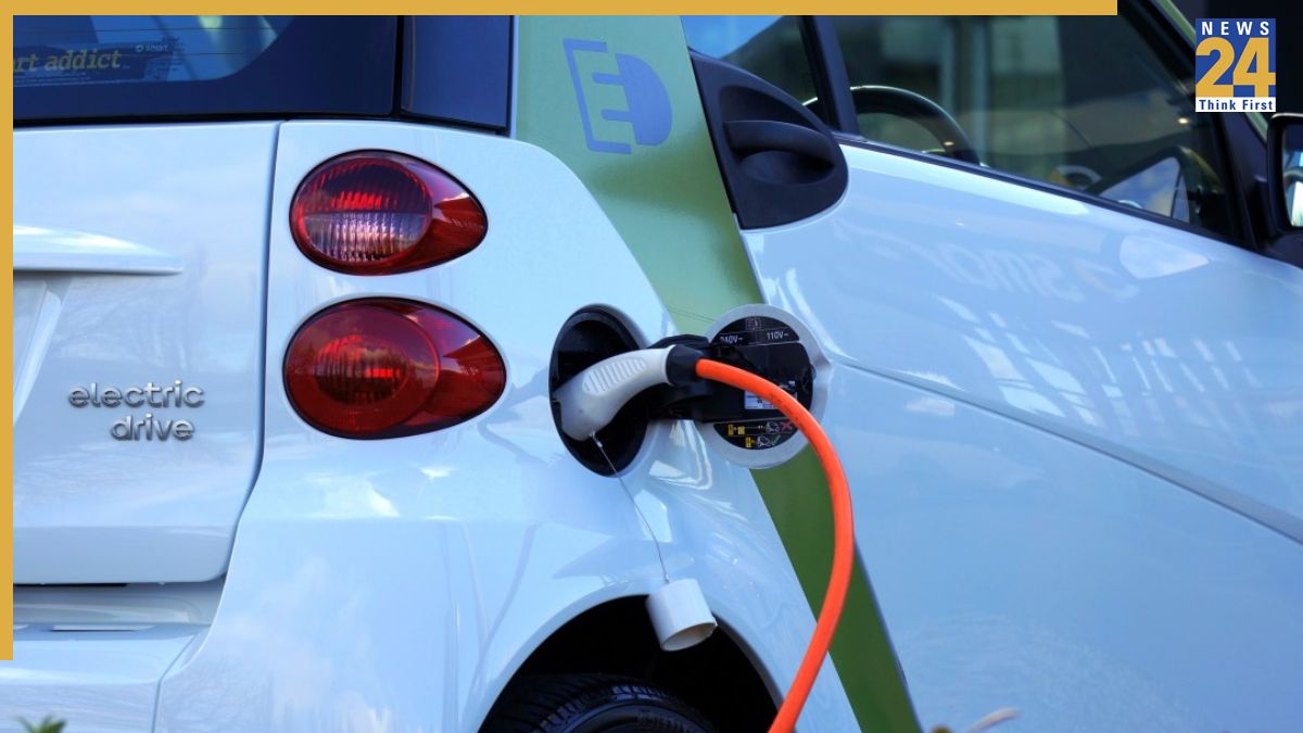 EV-chanrging PM E-DRIVE scheme - Govt unveils Rs 2,000 crore plan to set up EV charging stations