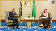 Pakistan PM Shehbaz Sharif with Saudi Crown Prince and PM Mohammed bin Salman