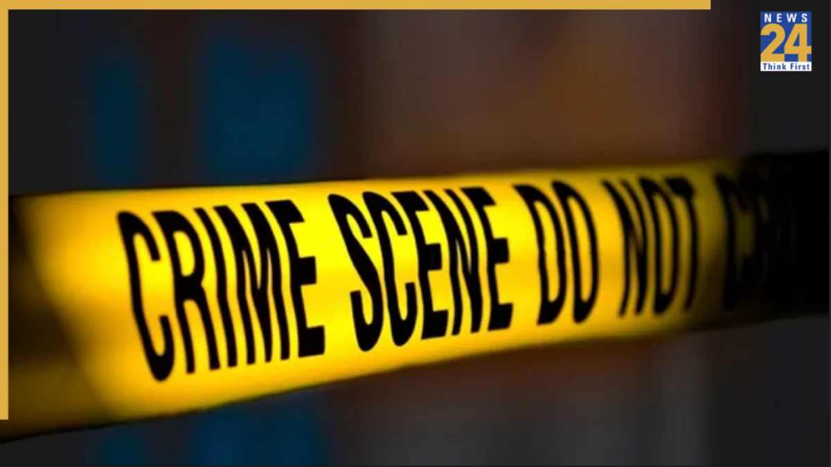 Tamil Nadu: Man butchers wife and her lover, carries their severed heads to police station