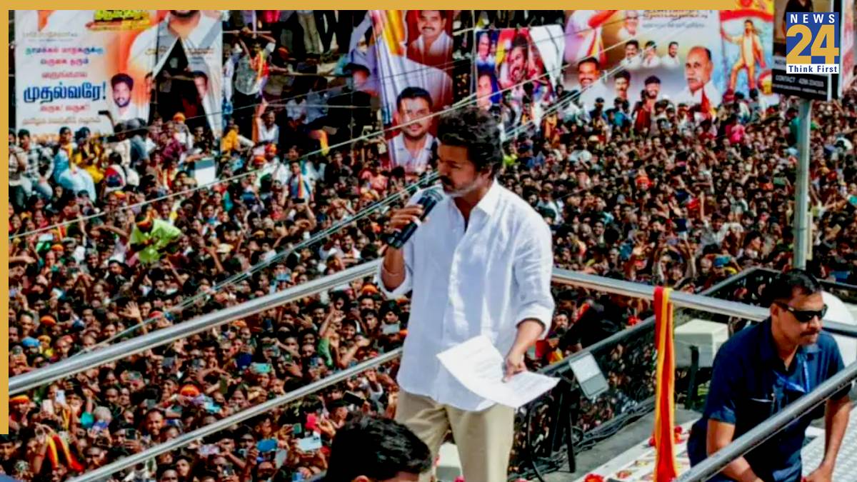 Vijay at a Rally Tamil Nadu Stampede LIVE: State Govt appointee Aruna Jagadeesan reaches stampede site