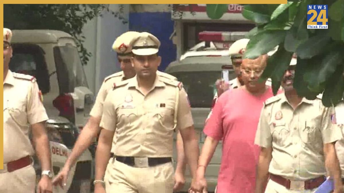 Chaitanyananda Saraswati sent to 5-day police custody by Delhi Court
