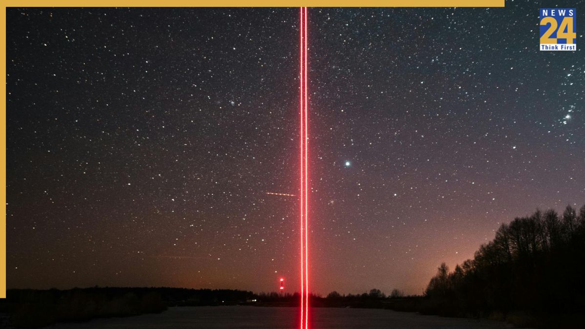 Exclusive: Mysterious Light Pierces Sky Near Sector 15, Noida Metro Station