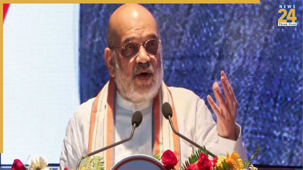 Amit Shah Slams RJD Over '15 Years of Jungle Raj' in Bihar, Targets Lalu-Rabri- ‘Bihar lost its pride’