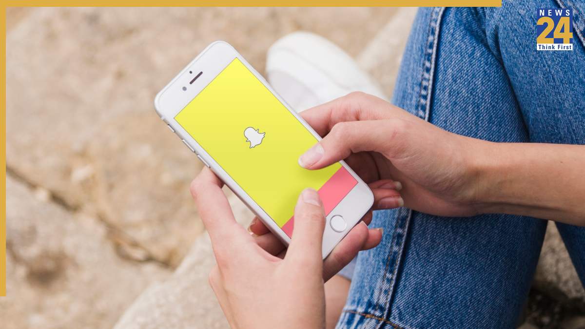 Snapchat to charge users who store over 5GB in memories; See how much it will cost in India