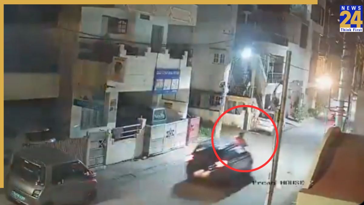 Bengaluru Road Rage Bengaluru Road Rage: Couple Chases and Kills Delivery Agent on Scooter, Caught on CCTV