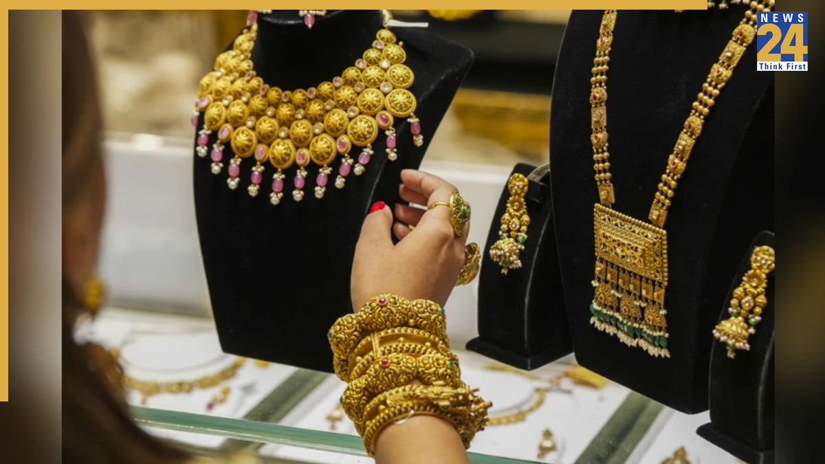 Gold, Silver Prices Today, December 12: Check rates in Delhi, Mumbai, Chennai, Kolkata and more — City-wise list Gold, Silver Prices Today, December 12: Check rates in Delhi, Mumbai, Chennai, Kolkata and more — City-wise list