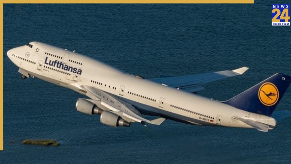 Indian Man Stabs Teens, Slaps Passenger Aboard Lufthansa Flight from Chicago to Germany, Arrested