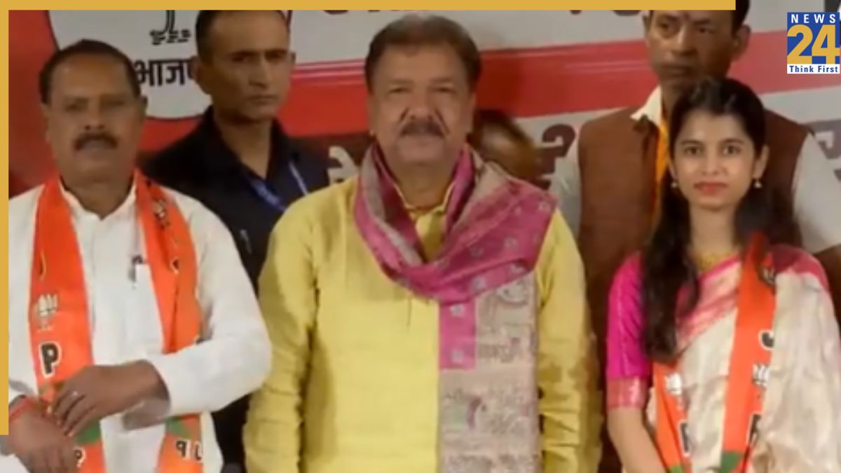 Maithili Thakur Folk singer Maithili Thakur joins BJP ahead of Bihar Assembly elections