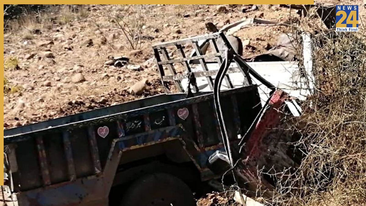 Pakistan police training centre suicide attack: Three terrorists gunned down, one cop killed in Khyber Pakhtunkhwa