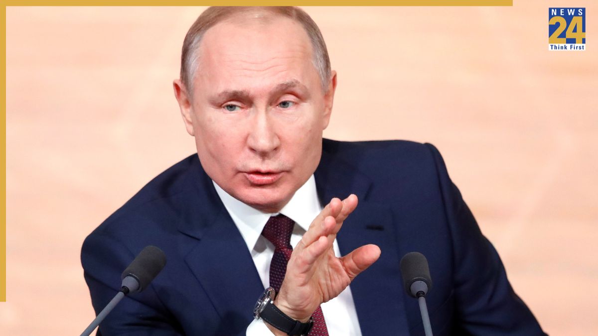 Putin Putin Snubs Trump’s Sanctions on Russian oil companies, Sends Strong Message on Potential Tomahawk Threats