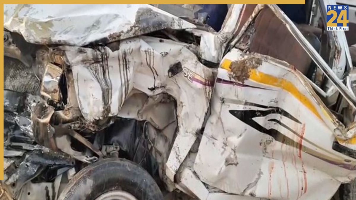 10-year-old girl among four dead, 7 others injured in Budgam road accident