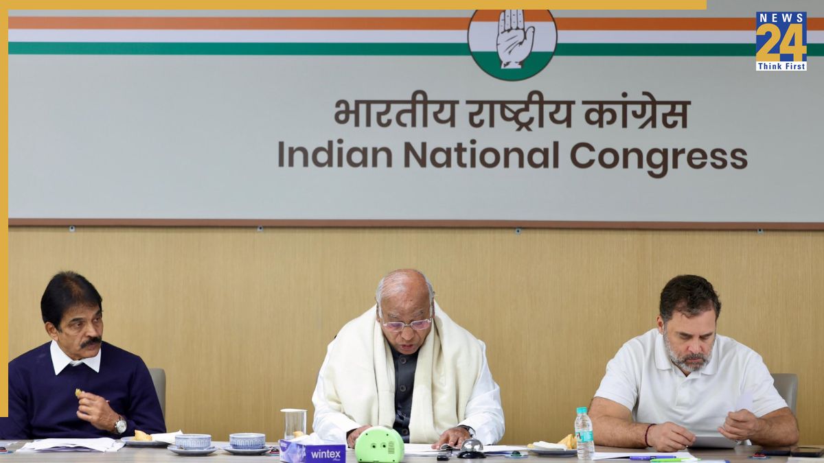 Congress Mallikarjun Kharge slams EC, accuses BJP of weaponising SIR