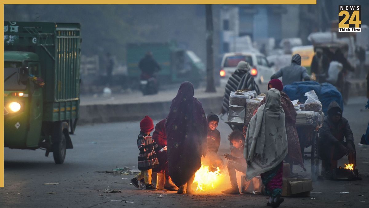 Delhi Winter Delhi fights Winter Pollution: 10,000 Electric heaters to be distributed to combat wood, coal burning - who will get?