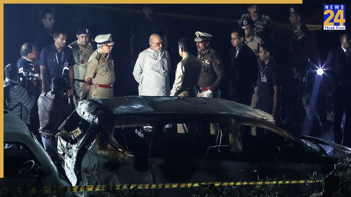 Delhi blast (1) Delhi Blast: What happened near Red Fort on November 10? Full timeline REVEALED