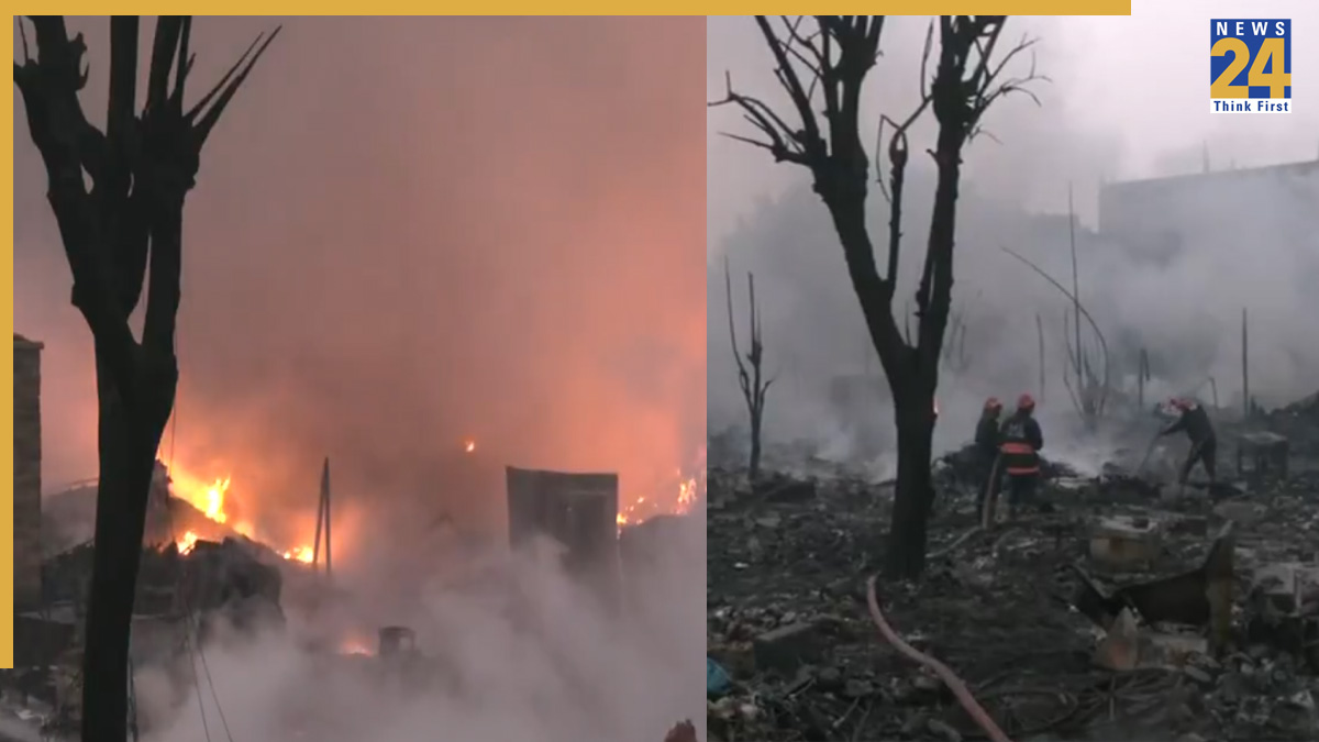 Image (6) Delhi: Fire breaks out in slum near Rithala Metro station, child injured