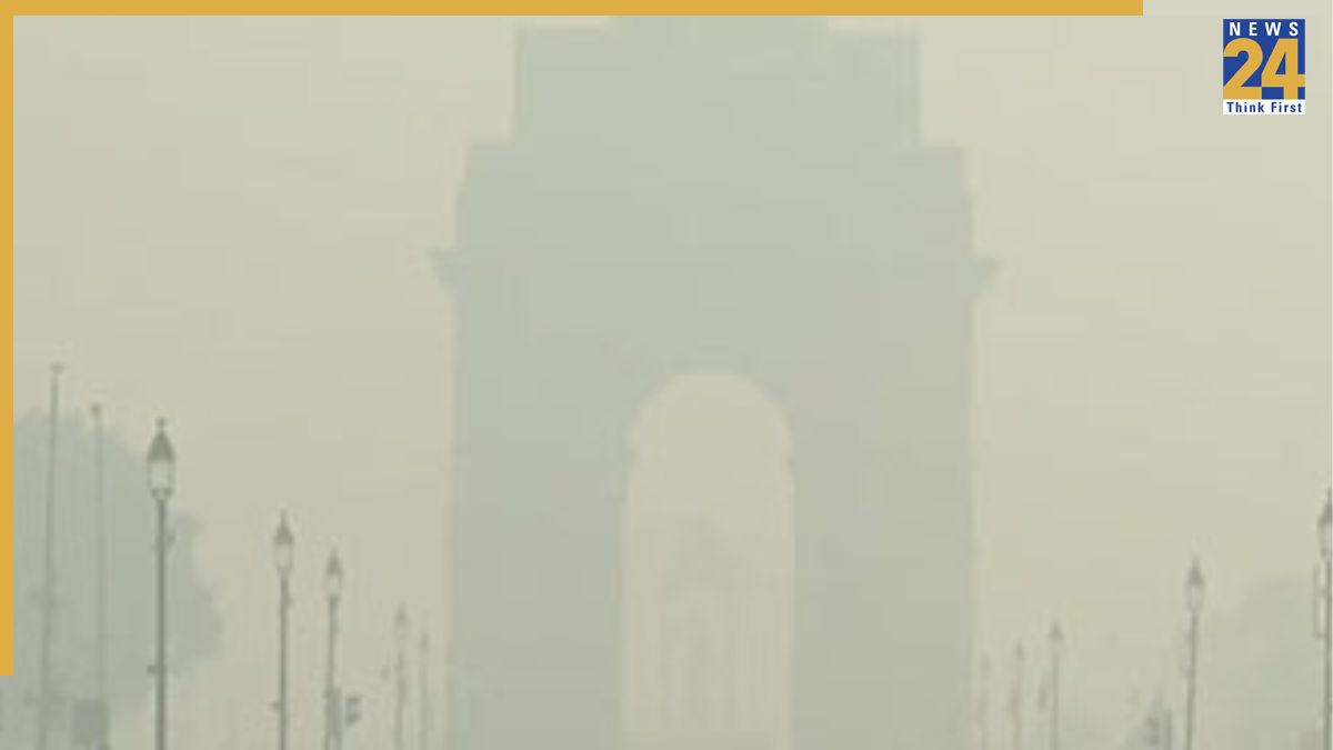 Pollution emergency in Delhi: Government orders 50% employees to work from home