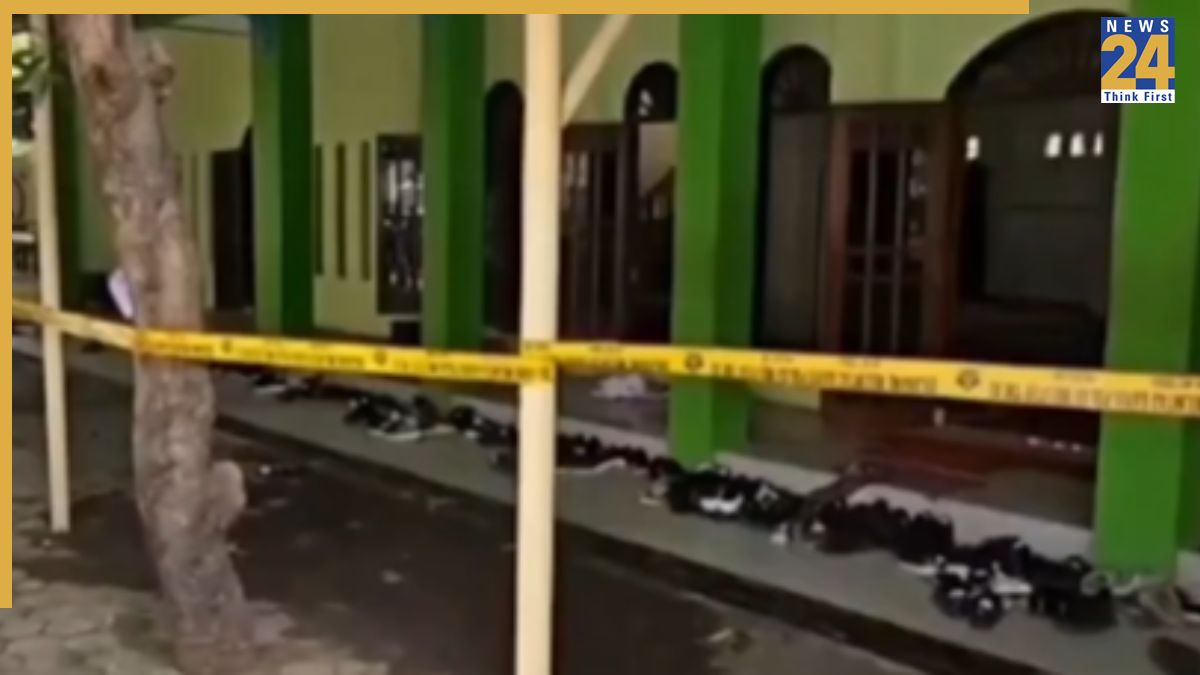 Indonesia: 54 people injured in blast inside Jakarta Mosque