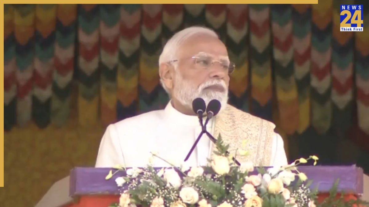 pm modi (48) India to set up Gelephu border checkpoint to boost travel, says PM Modi in Bhutan