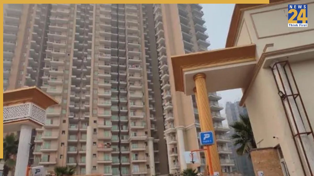 UP News: 22-year-old woman jumps from 16th floor of high-rise society in Greater Noida, dies on spot