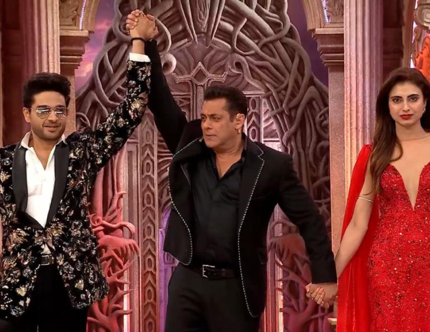 Bigg Boss 19 Winner Gaurav Khanna Bigg Boss 19 Winner Gaurav Khanna-1-2-3-4