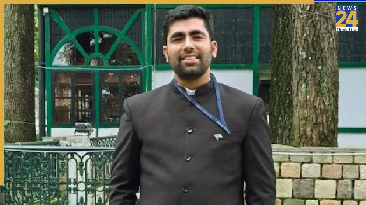 Abhishek Vashisht Abhishek Vashisht