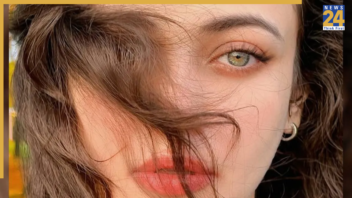 Aishawarya Rai doppleganger Sneha Ullal