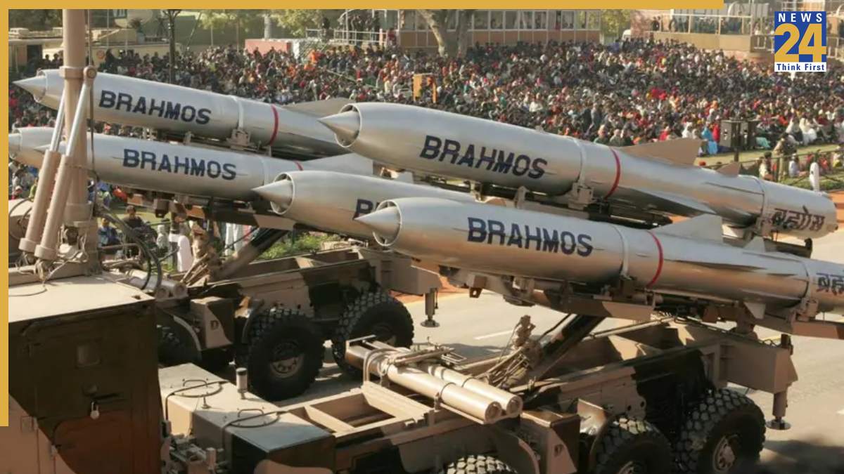 From BrahMos to Chinese J-10C, Rafale Jets, this Muslim nation wants to buy these weapons after Operation Sindoor