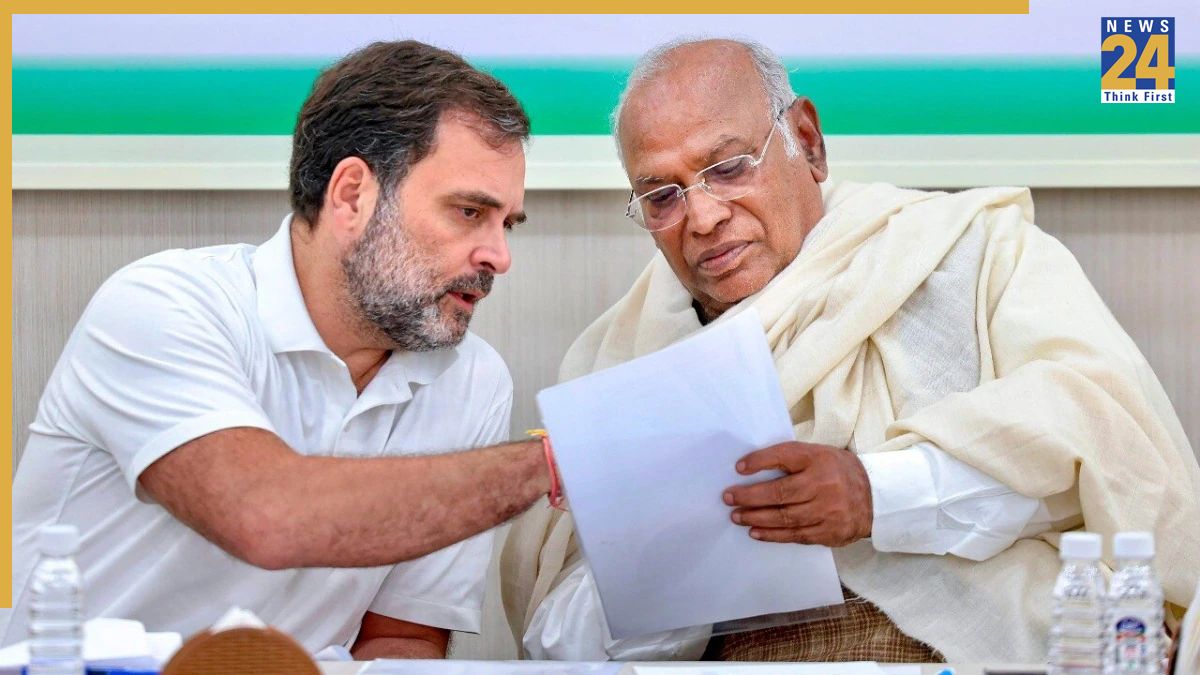 Congress ‘Vote Chor, Gaddi Chhod’ rally Congress to hold ‘Vote Chor, Gaddi Chhod’ rally at Delhi’s Ramlila Maidan today