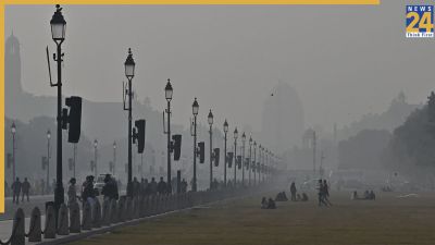 Air pollution crisis: Toxic smog chokes Delhi-NCR and major cities; Check AQI in Noida, Ghaziabad, Gurugram, Faridabad, Lucknow, Patna, Mumbai, Bengaluru