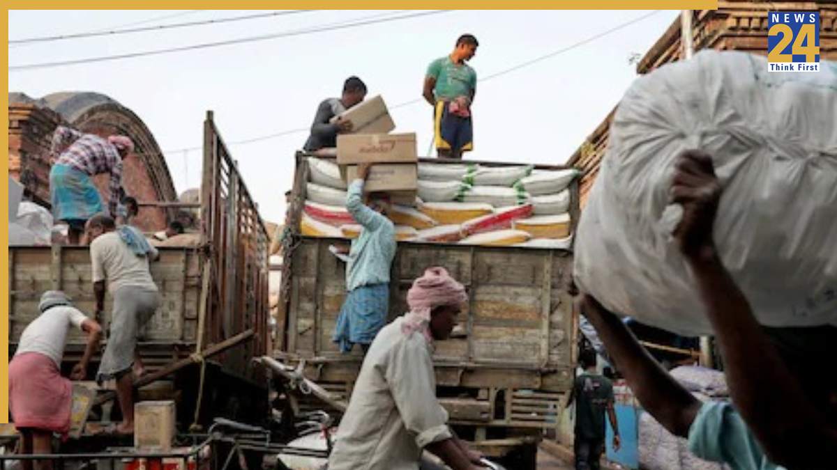 GDP Falls Currency drops even as GDP soars off the charts , whats the reason ?