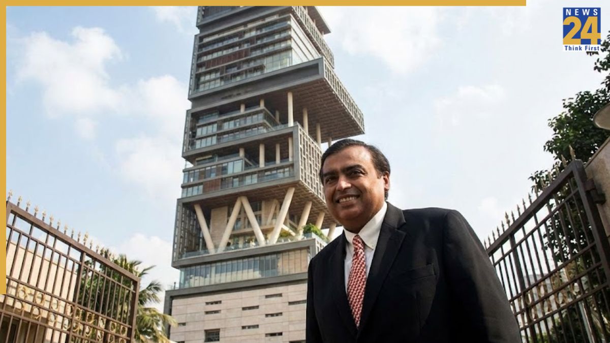 Mukesh Ambani’s neighbour are super rich of India, one is fond of airplane, one runs Tata Group, they are…