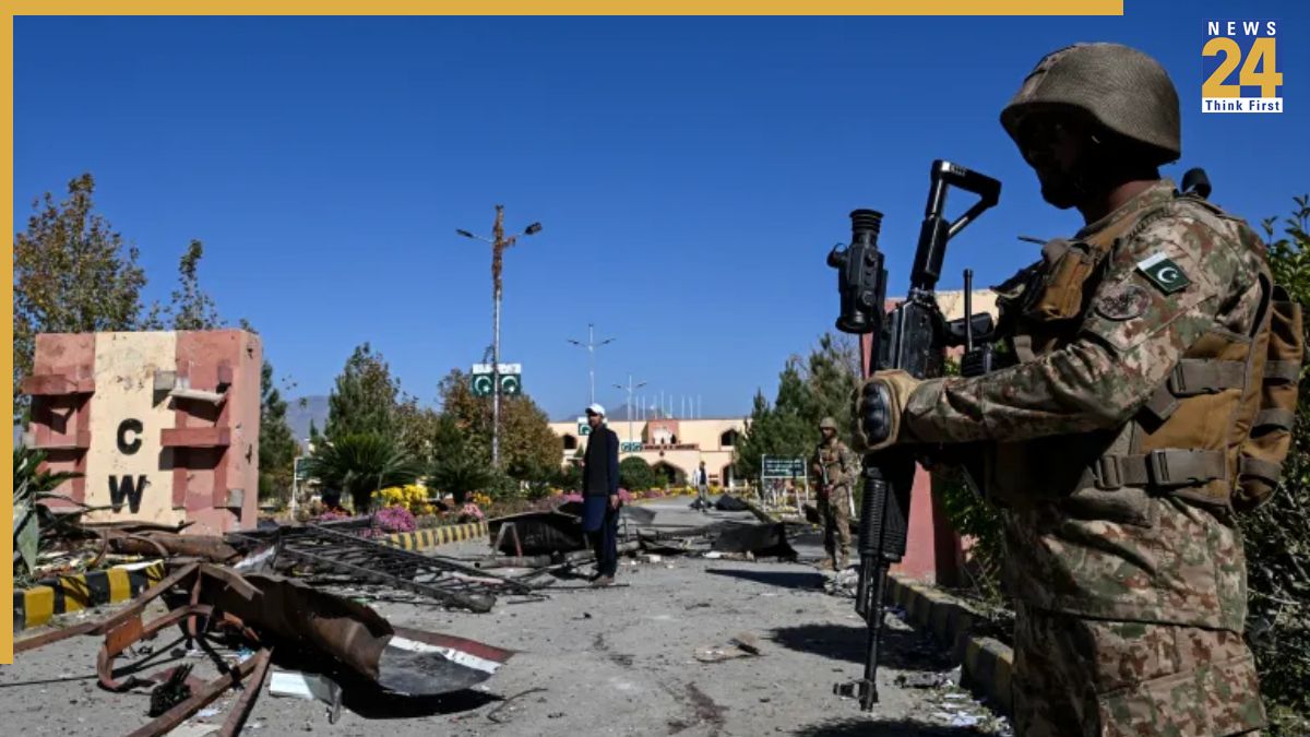 Pakistan-Afghanistan exchange heavy fire after peace talks fail: Is war near?