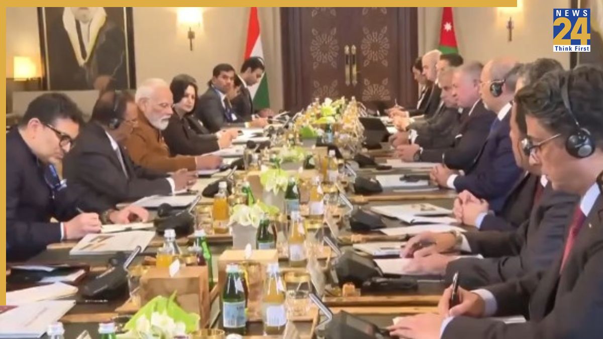 Pm Modi-1 (5) PM Modi holds bilateral talks with King Abdullah