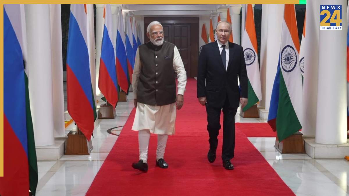 PM Modi welcomes Putin with a warm hug as the Russian President arrives in Delhi for two-day visit
