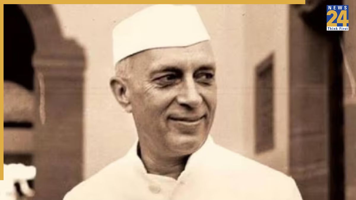 'It is particularly difficult for...': Why Nehru was not in favour of keeping Vande Mataram as India's national anthem?