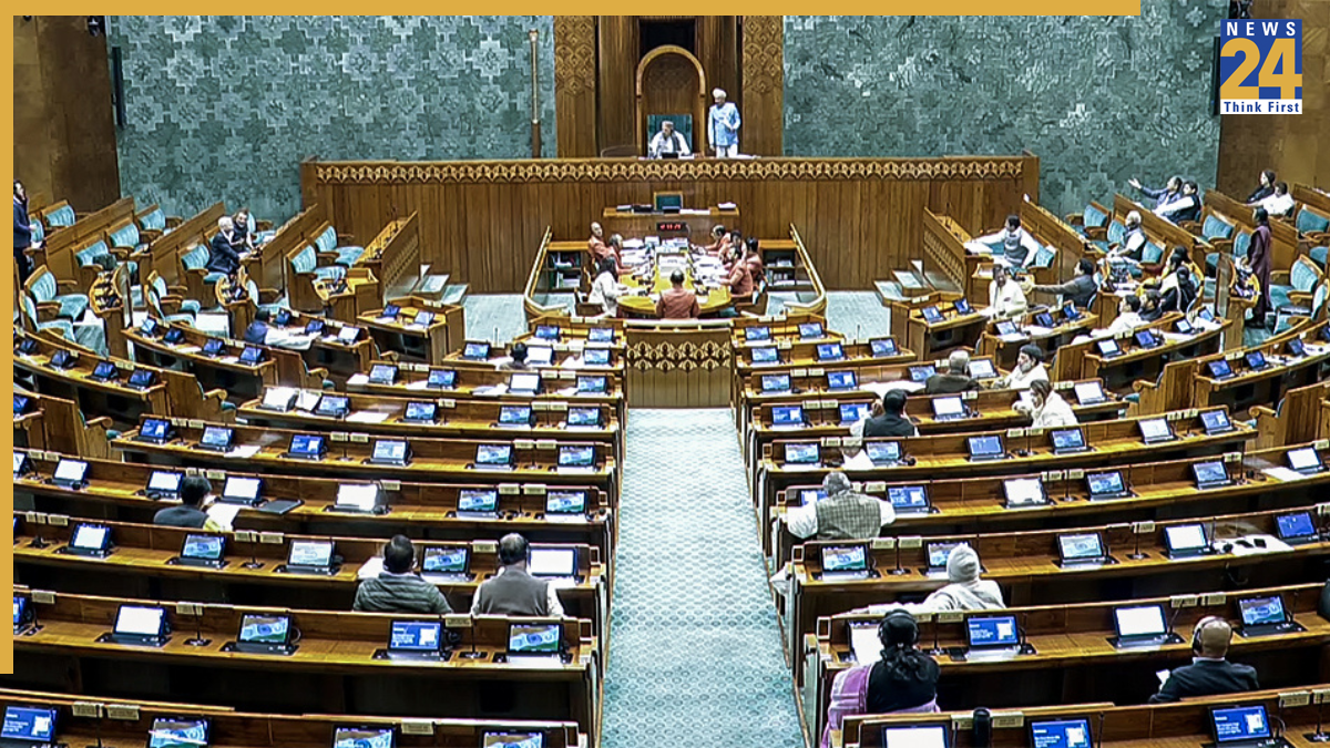 Parliament Winter Session Day 1 4 Live Updates: Opposition Protest erupts in Parliament Over Proposed MGNREGA Renaming